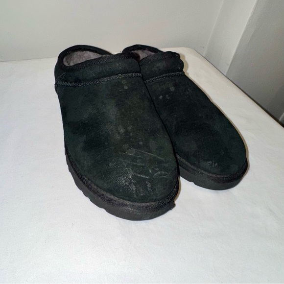 UGG Black Suede Classic Slipper - Picture 1 of 6